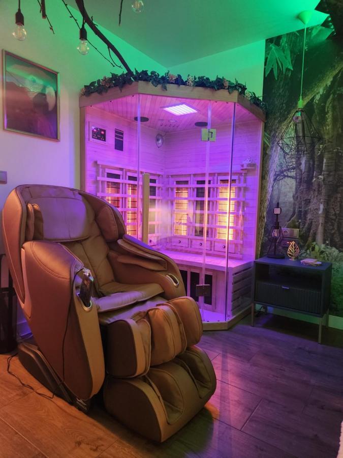 Warszawa Wola Wyjatkowe Studio Z Jacuzzi, Sauna I Fotelem Do Masazu - Exceptional Studio In Warsaw With Jacuzzi, Sauna And Massage Chair Extérieur photo