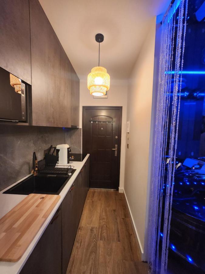Warszawa Wola Wyjatkowe Studio Z Jacuzzi, Sauna I Fotelem Do Masazu - Exceptional Studio In Warsaw With Jacuzzi, Sauna And Massage Chair Extérieur photo